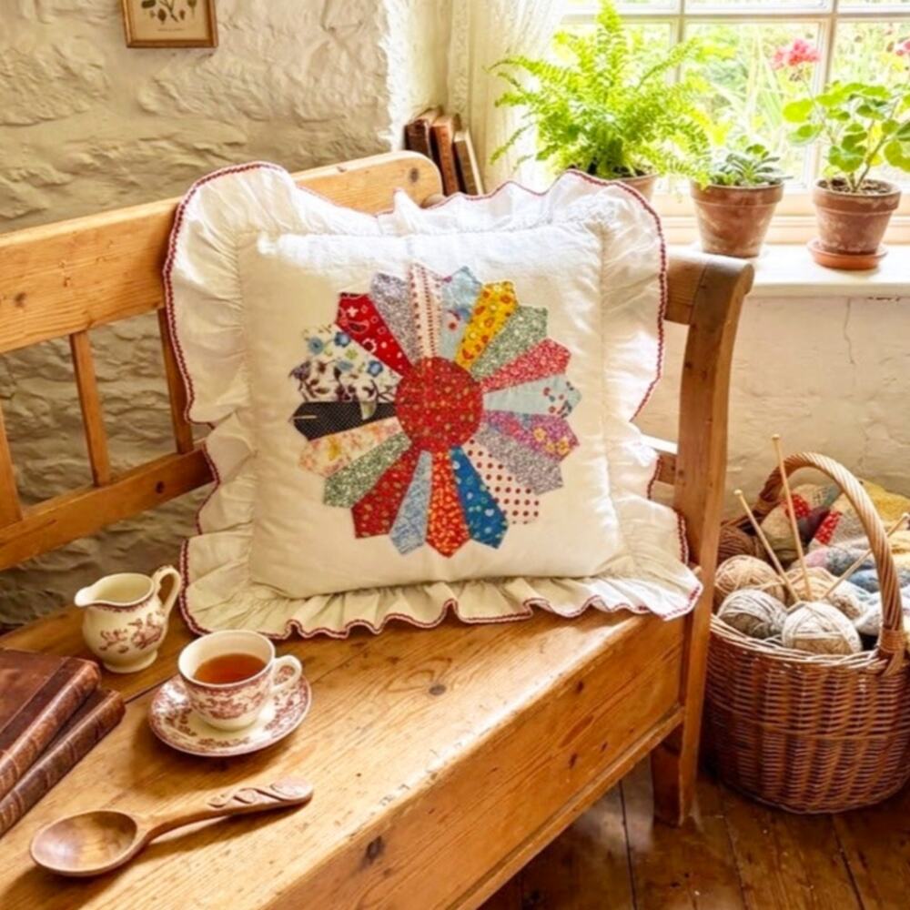 Handmade Dresden plate patchwork pillowcase sham vintage red embroidered